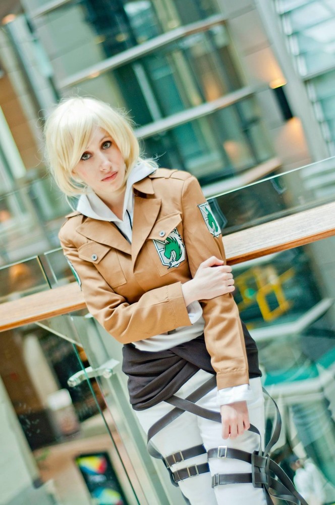 Annie Leonhardt 