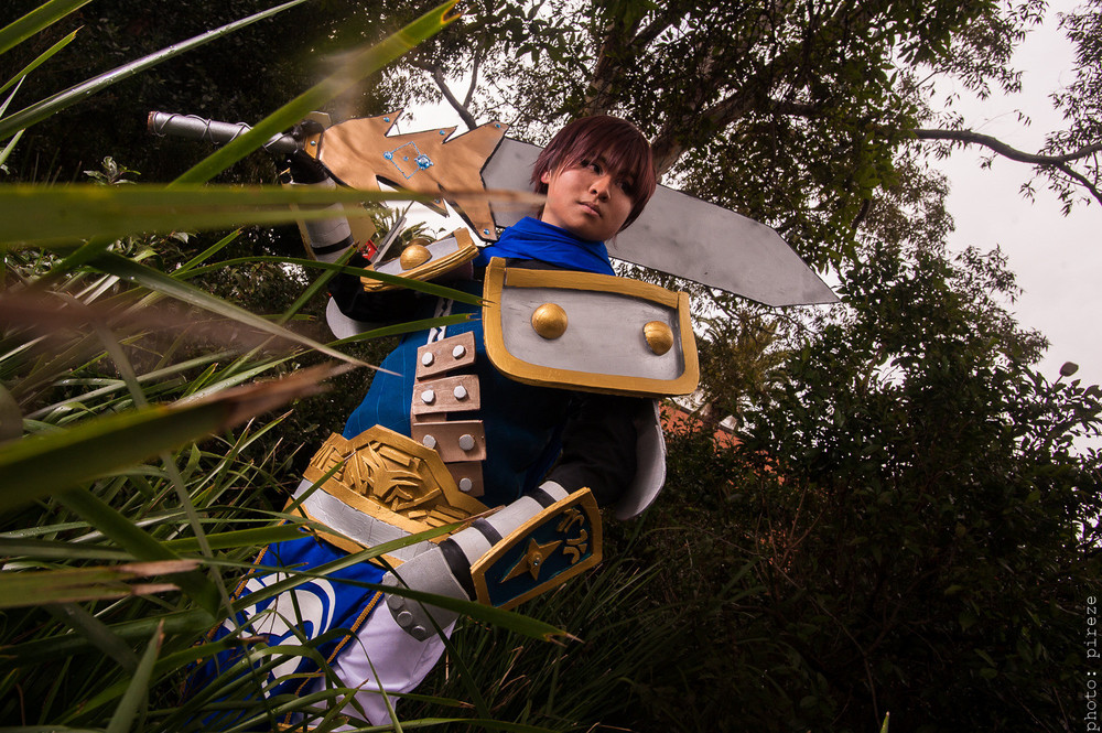 Name: Timothy, Age: 16, Character: Garen (League of Legends), Country: Australia, Facebook page: https://www.facebook.com/mukuroma, Photographer's facebook page: https://www.facebook.com/pirezevisual