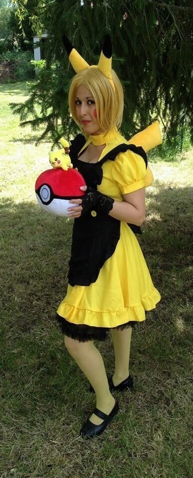 Pikachu maid * Nana O hinA cosplay