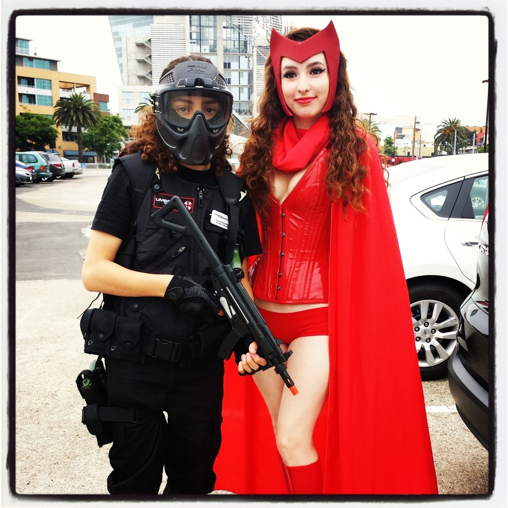 Scarlett witch and umbrella Corp soldier